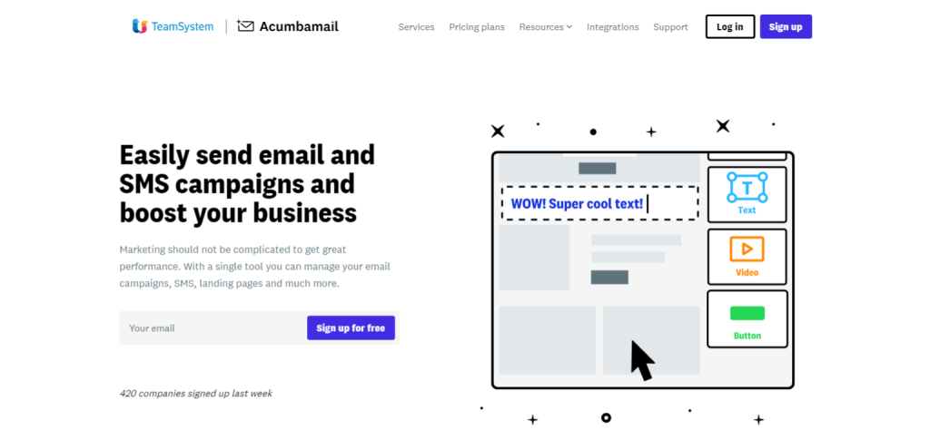 Acumbamail webpage displaying marketing tools for email and SMS campaigns. It features sections on text, video, and button creation. Sign-up options are highlighted.